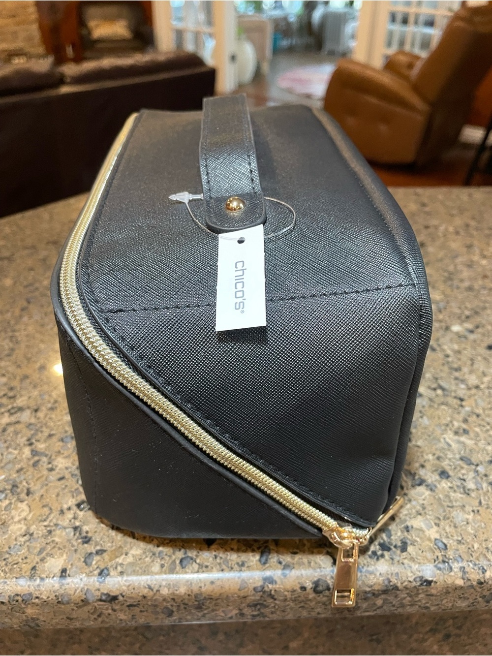 Chico's Black Saffiano Faux Leather Toiletry Bag Travel Bag Makeup Case Vacation